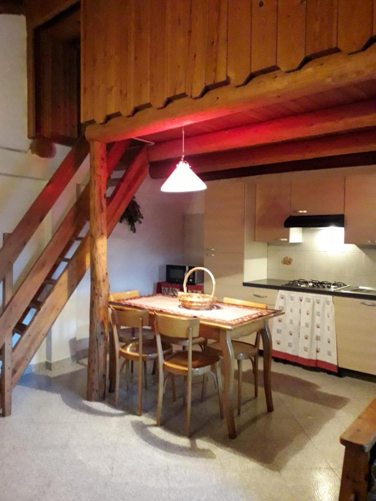 Monolocale Di Montagna Guest House Гресан Екстериор снимка